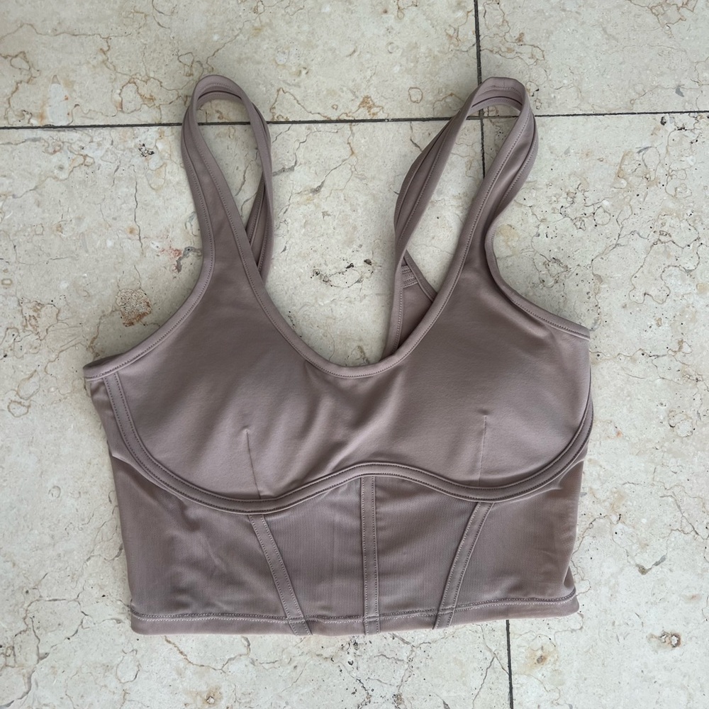 Alo yoga top